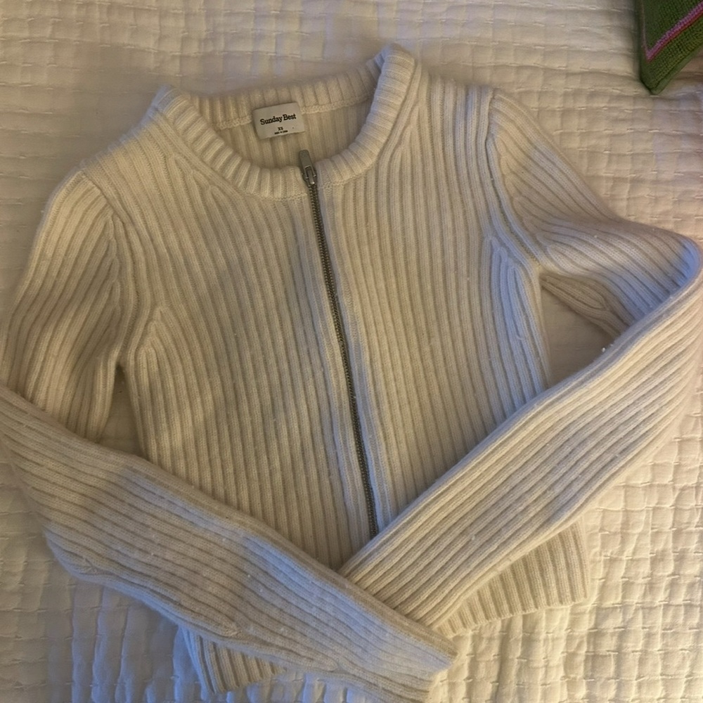 Aisha Sunday Best zip-up cardigan from Aritzia - Picture 2 of 3